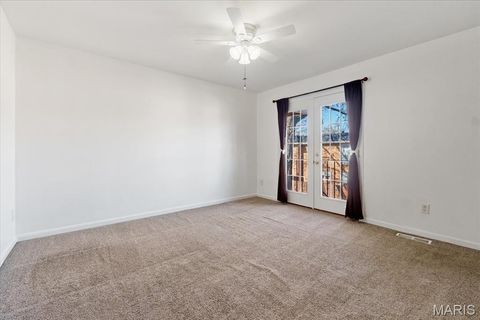Tiny photo for 1129 Rue La Ville WALK #1129, Creve Coeur, MO 63141 (MLS # 26027533)