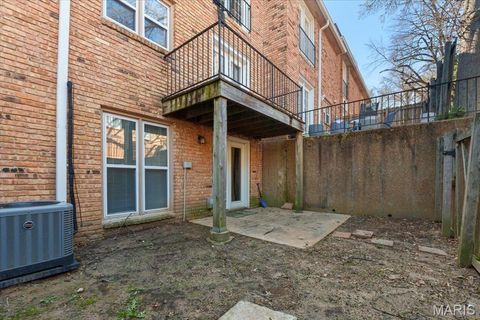 Tiny photo for 1129 Rue La Ville WALK #1129, Creve Coeur, MO 63141 (MLS # 26027533)