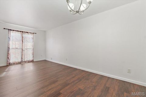 Tiny photo for 1129 Rue La Ville WALK #1129, Creve Coeur, MO 63141 (MLS # 26027533)