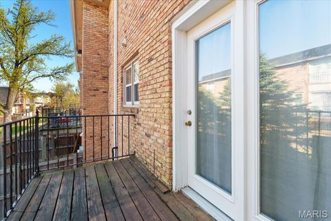Tiny photo for 1129 Rue La Ville WALK #1129, Creve Coeur, MO 63141 (MLS # 26027533)