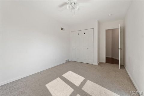 Tiny photo for 1129 Rue La Ville WALK #1129, Creve Coeur, MO 63141 (MLS # 26027533)