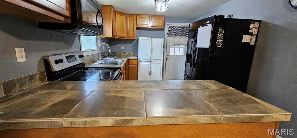 De Soto, Missouri 63020, United States, 2 Bedrooms Bedrooms, ,1 BathroomBathrooms,Residential,Pending,102257