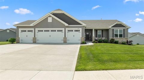 Photo of 1427 Riverdale Manor, OFallon, MO 63366 (MLS # 26028136)