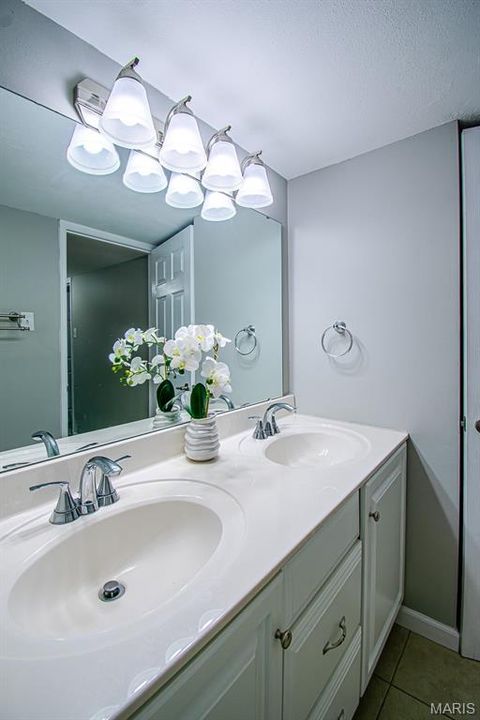 Tiny photo for 1157 Rue La Chelle Walk #1157, Creve Coeur, MO 63141 (MLS # 25057269)