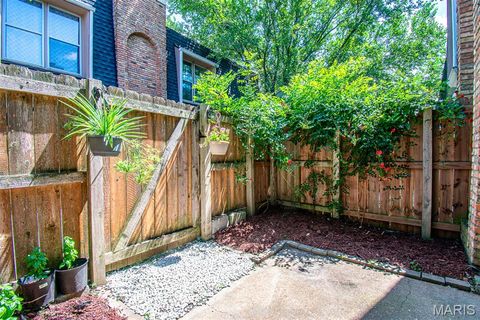 Tiny photo for 1157 Rue La Chelle Walk #1157, Creve Coeur, MO 63141 (MLS # 25057269)