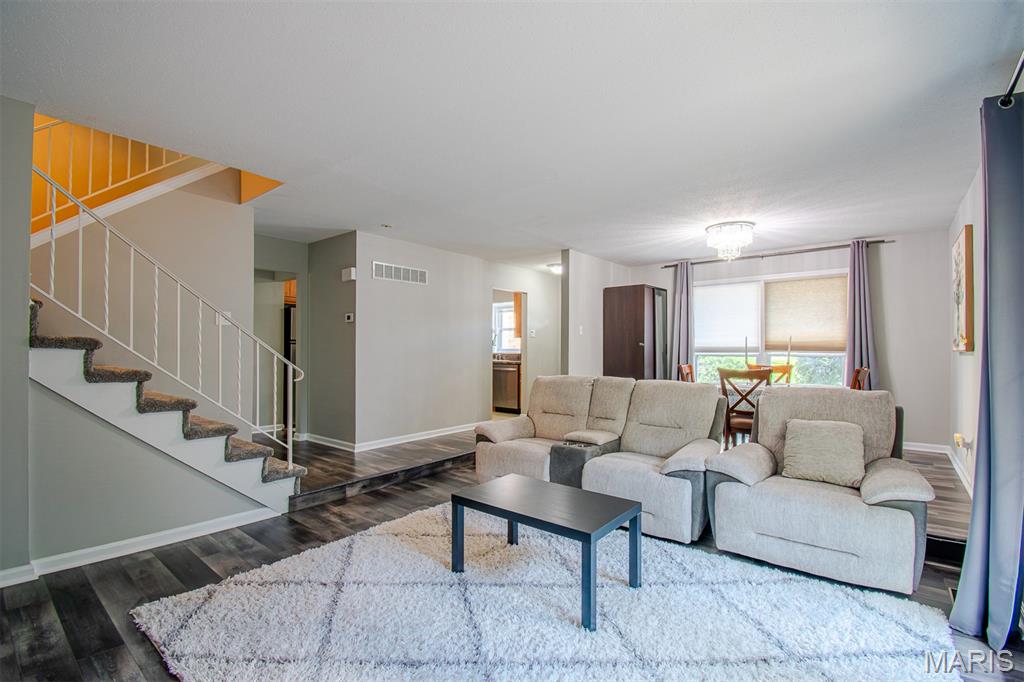 1157 Rue La Chelle Walk 1157