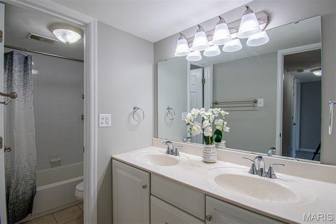Tiny photo for 1157 Rue La Chelle Walk #1157, Creve Coeur, MO 63141 (MLS # 25057269)