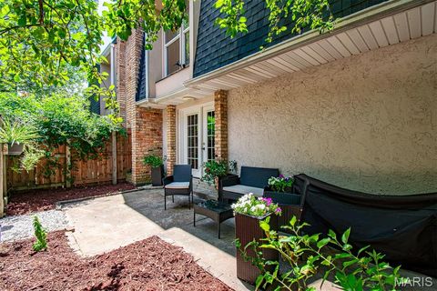 Tiny photo for 1157 Rue La Chelle Walk #1157, Creve Coeur, MO 63141 (MLS # 25057269)