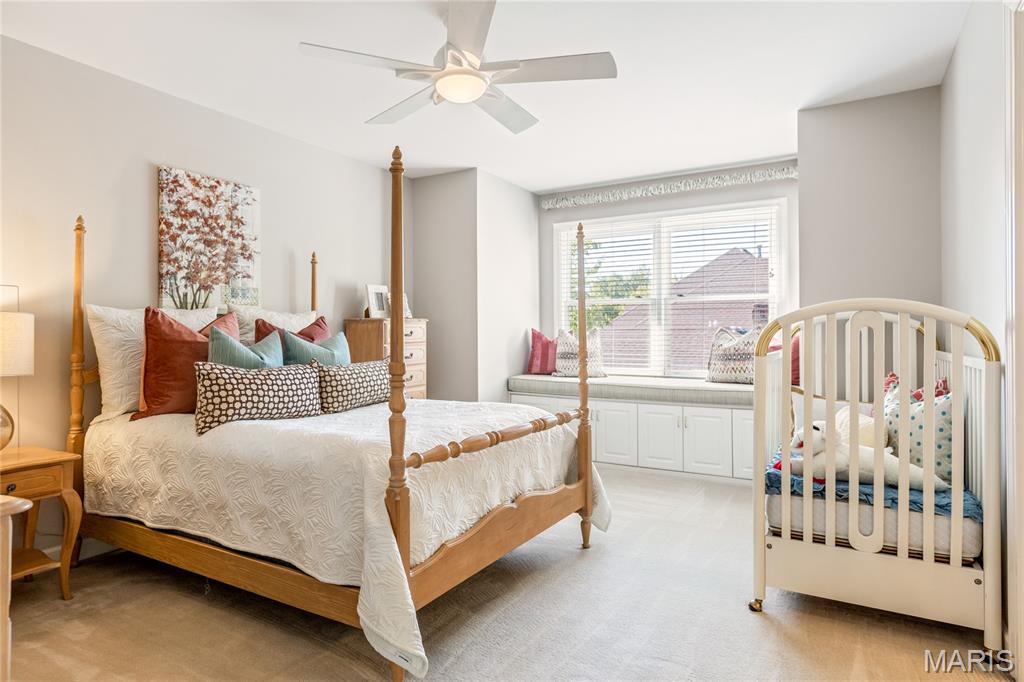 Manderleigh Of Town & Country One - Residential