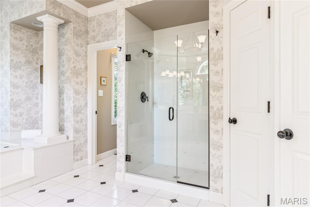 Manderleigh Of Town & Country One - Residential