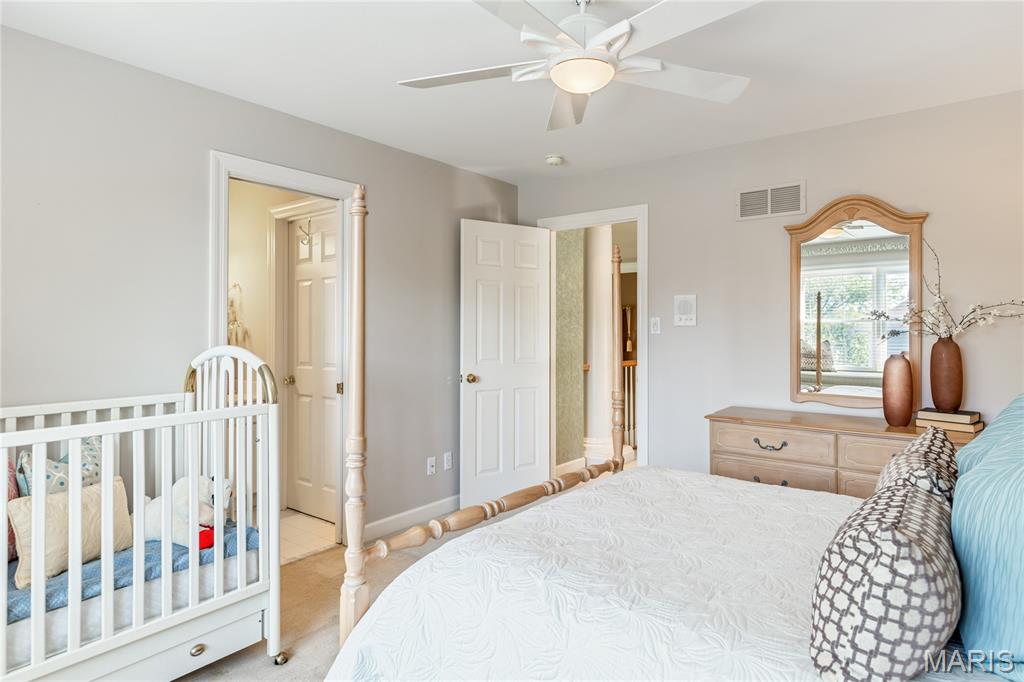 Manderleigh Of Town & Country One - Residential