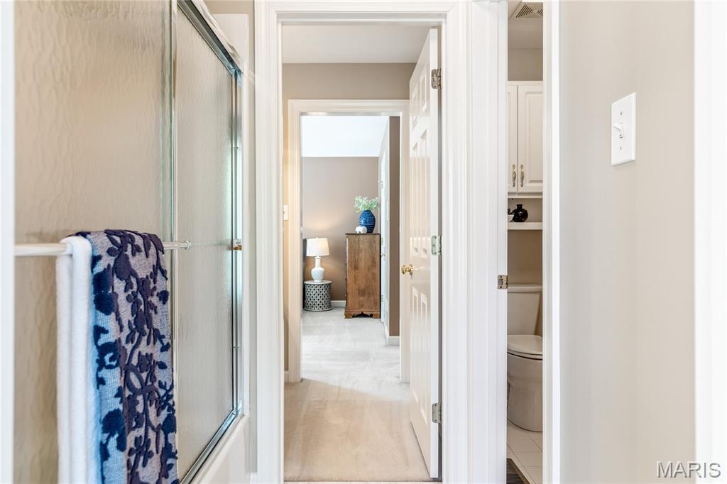 Manderleigh Of Town & Country One - Residential