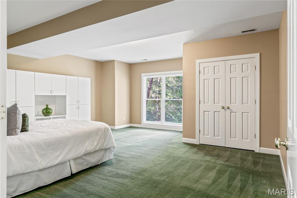 Manderleigh Of Town & Country One - Residential