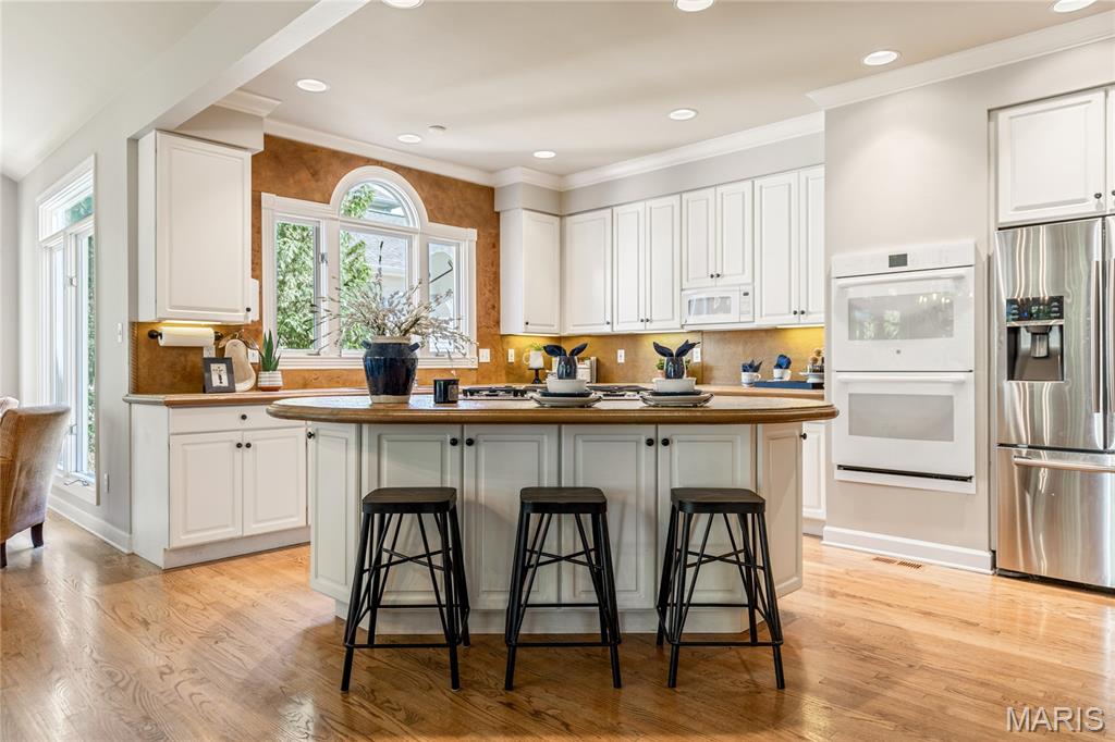 Manderleigh Of Town & Country One - Residential