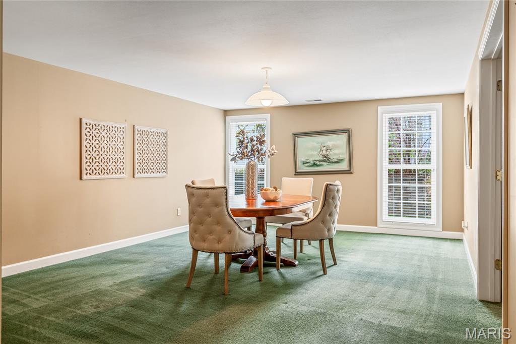 Manderleigh Of Town & Country One - Residential