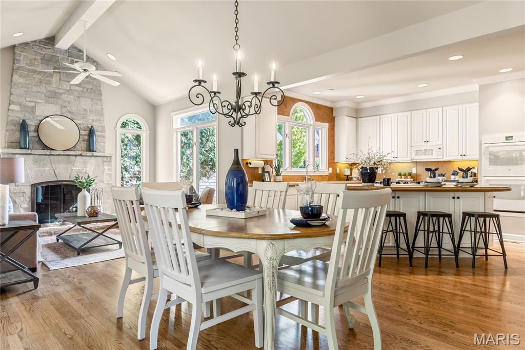 Manderleigh Of Town & Country One - Residential