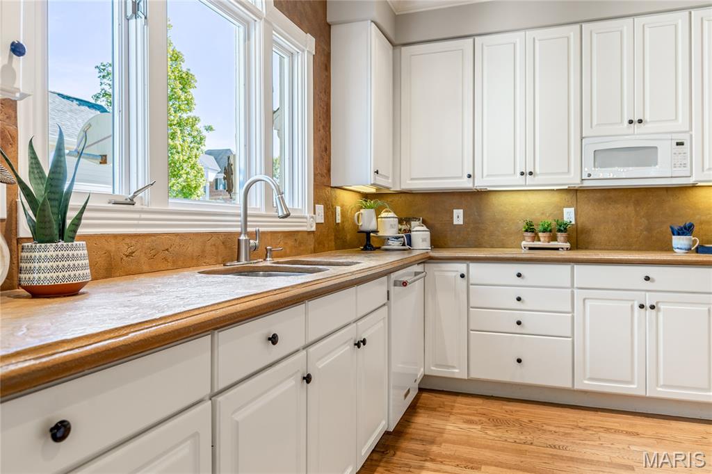 Manderleigh Of Town & Country One - Residential