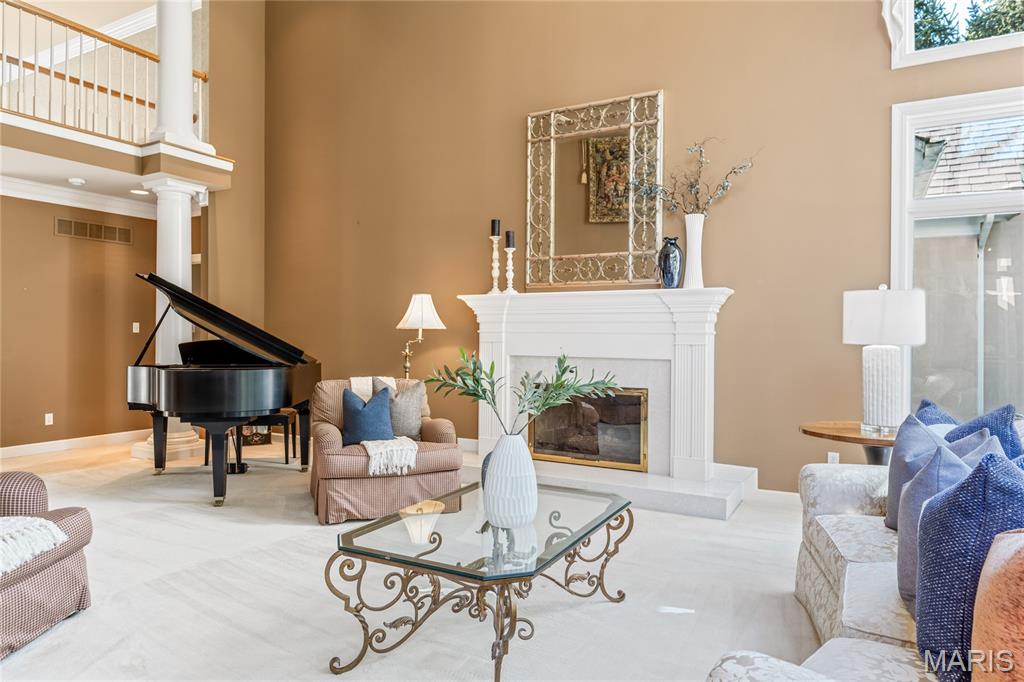 Manderleigh Of Town & Country One - Residential