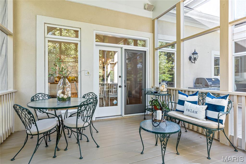 Manderleigh Of Town & Country One - Residential