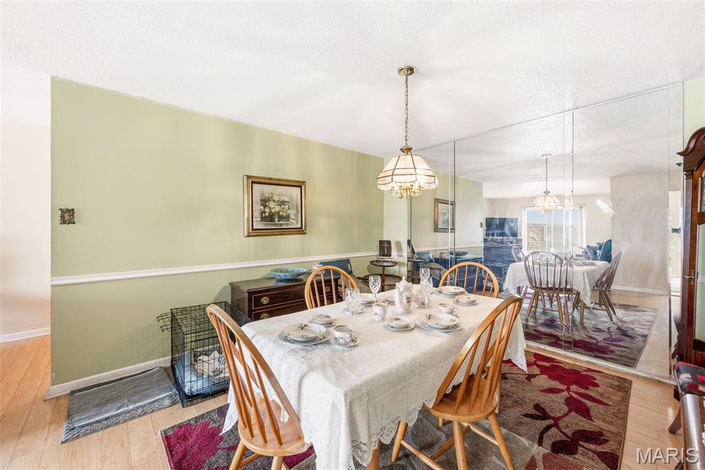 Lin Capri Condo - Residential