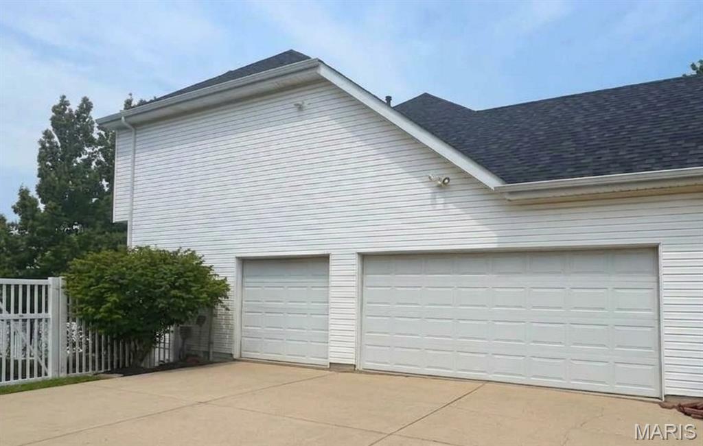 1519 Oakland Hills Drive