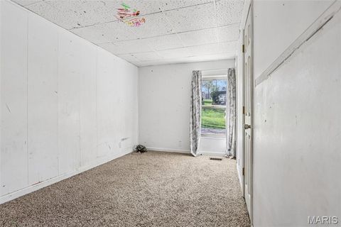 Tiny photo for 700 Lovett Street, De Soto, MO 63020 (MLS # 26019129)