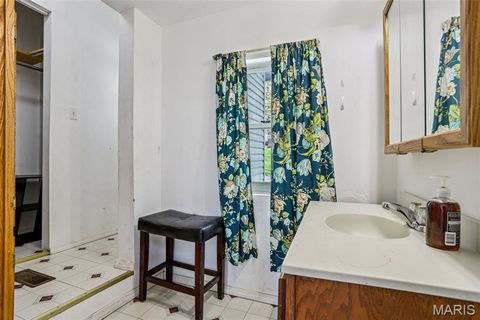 Tiny photo for 700 Lovett Street, De Soto, MO 63020 (MLS # 26019129)