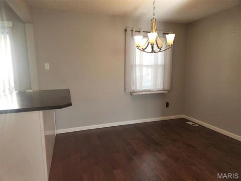 Tiny photo for 2408 Hidden Meadow Lane, Ballwin, MO 63021 (MLS # 25081568)