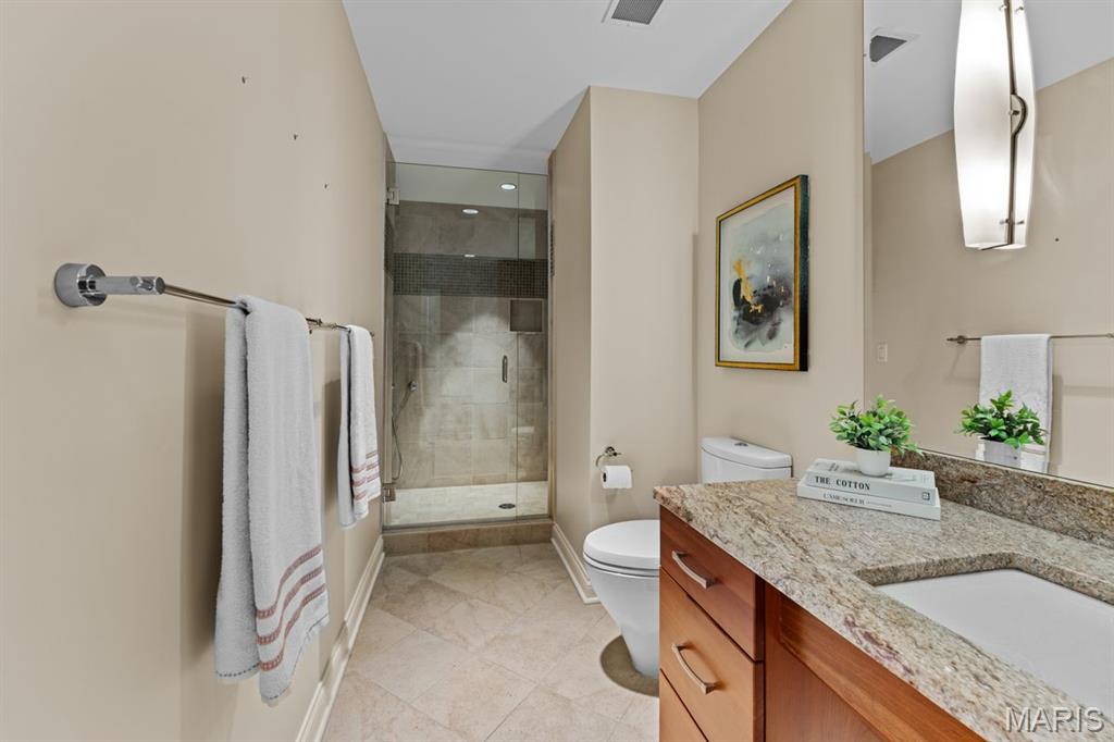 Park Plaza Residential Condo - Residential