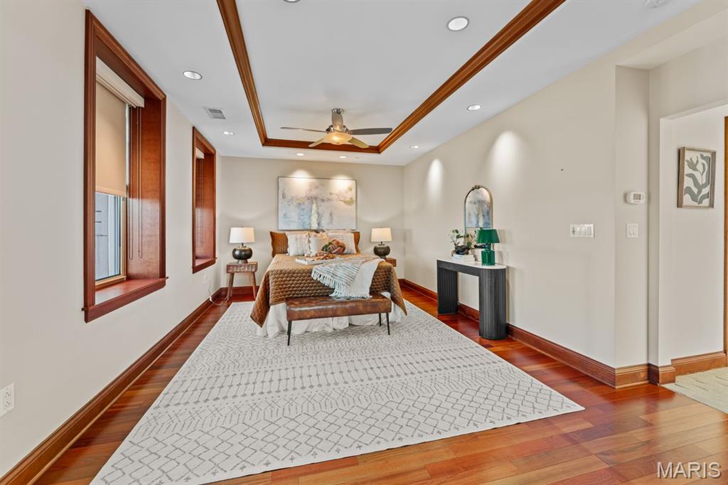 Park Plaza Residential Condo - Residential