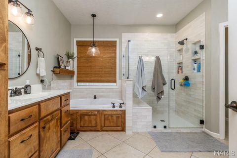 Tiny photo for 929 CASTLE ROCK AVE Avenue, Lebanon, MO 65536 (MLS # 26028190)