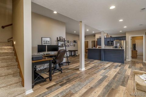 Tiny photo for 929 CASTLE ROCK AVE Avenue, Lebanon, MO 65536 (MLS # 26028190)