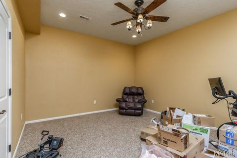 Tiny photo for 929 CASTLE ROCK AVE Avenue, Lebanon, MO 65536 (MLS # 26028190)