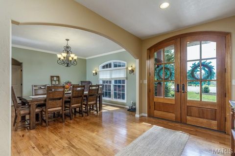 Tiny photo for 929 CASTLE ROCK AVE Avenue, Lebanon, MO 65536 (MLS # 26028190)