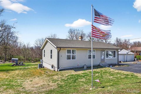 Photo of 839 Caulks Hill Road, St Charles, MO 63304 (MLS # 26015357)