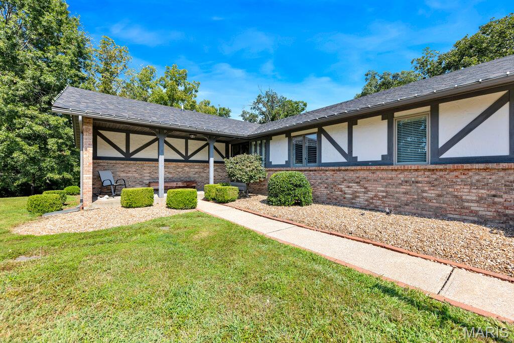 2 Bridal Oak Court