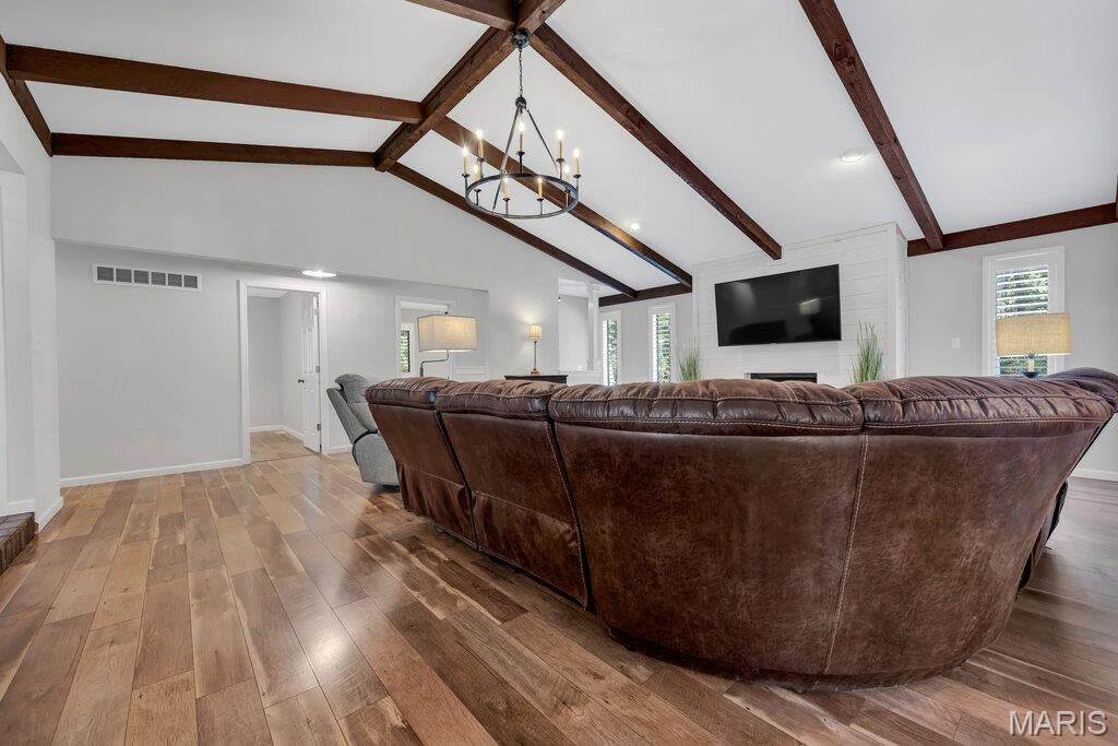 2 Bridal Oak Court