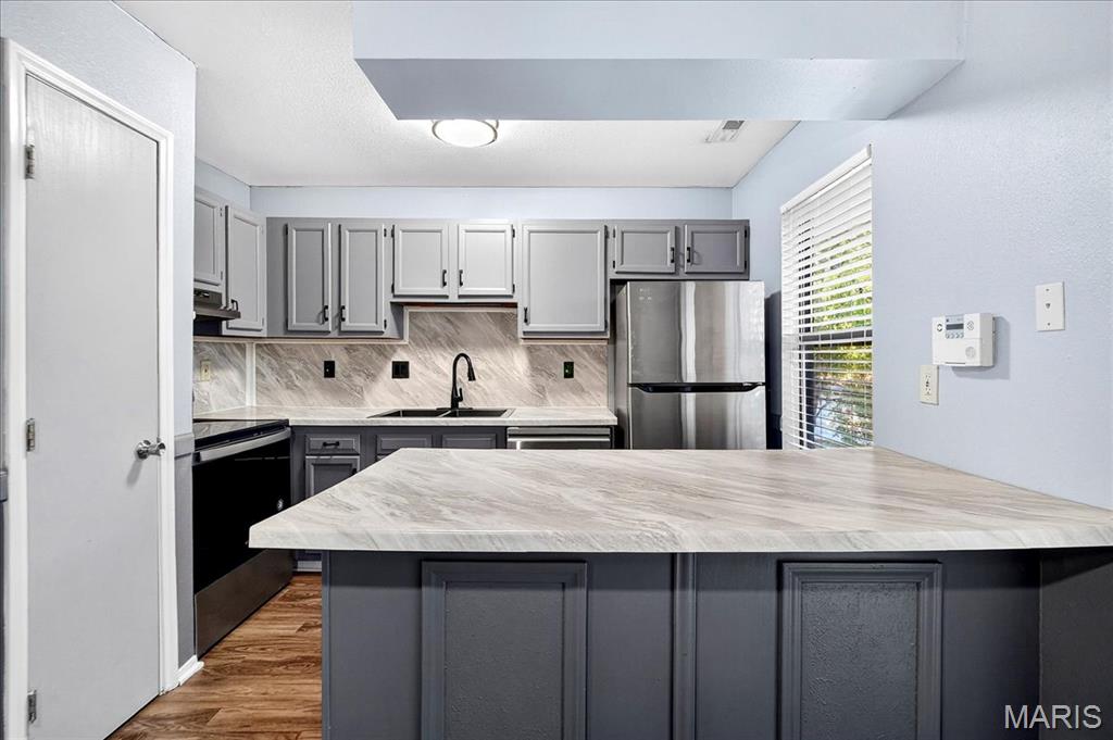 Sunset Park Condo Nineteenth - Residential