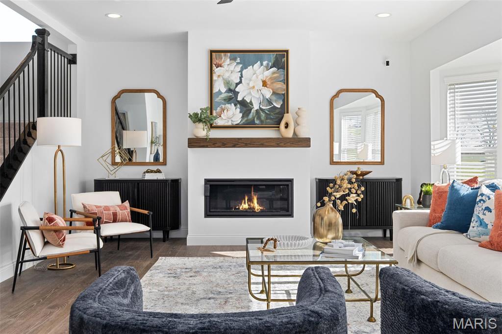 Hawk Ridge 1 - Residential