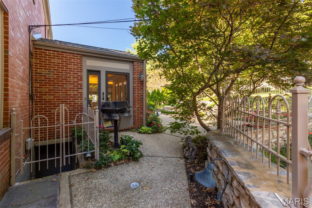 Mc Knight Acres Add - Residential