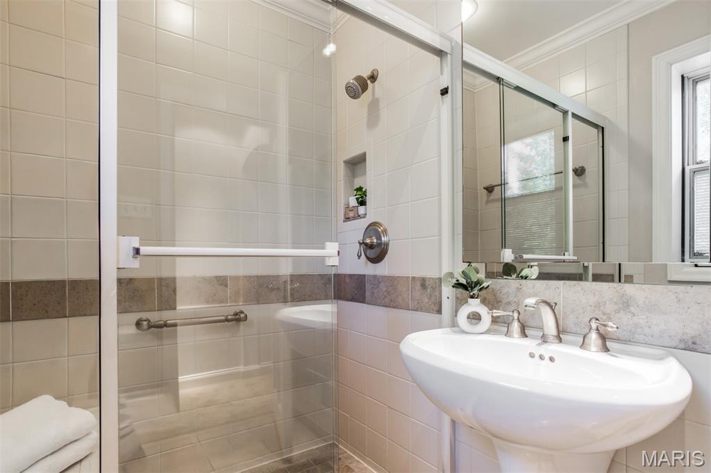 Mc Knight Acres Add - Residential