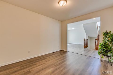 Tiny photo for 253 Village Creek Dr Drive, Ballwin, MO 63021 (MLS # 26009310)