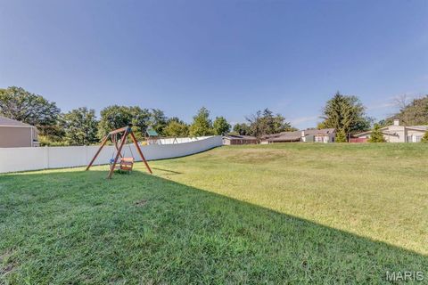 Tiny photo for 253 Village Creek Dr Drive, Ballwin, MO 63021 (MLS # 26009310)