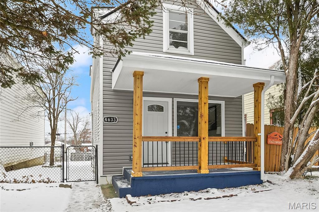 Photo of 4633 Varrelmann Avenue, St Louis, MO 63116 (MLS # 25078906)