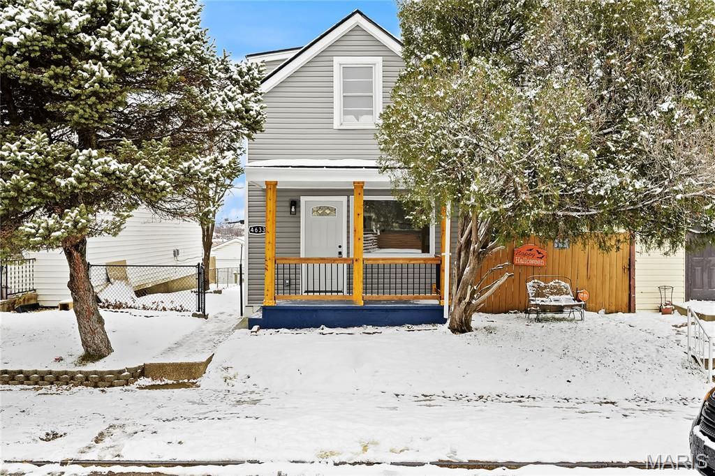 Photo of 4633 Varrelmann Avenue, St Louis, MO 63116 (MLS # 25078906)