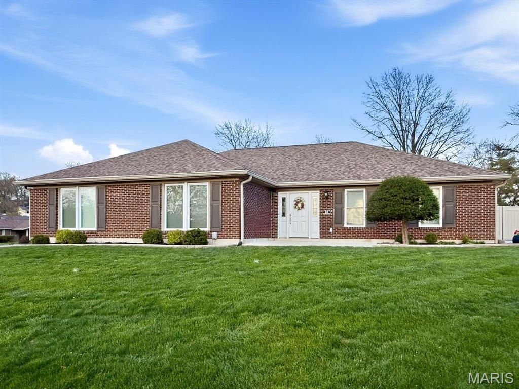 Photo of 16 Nicolet Drive, Manchester, MO 63011 (MLS # 26018657)