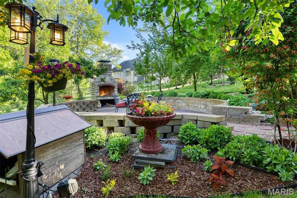 Old Hawthorne #2 - Residential
