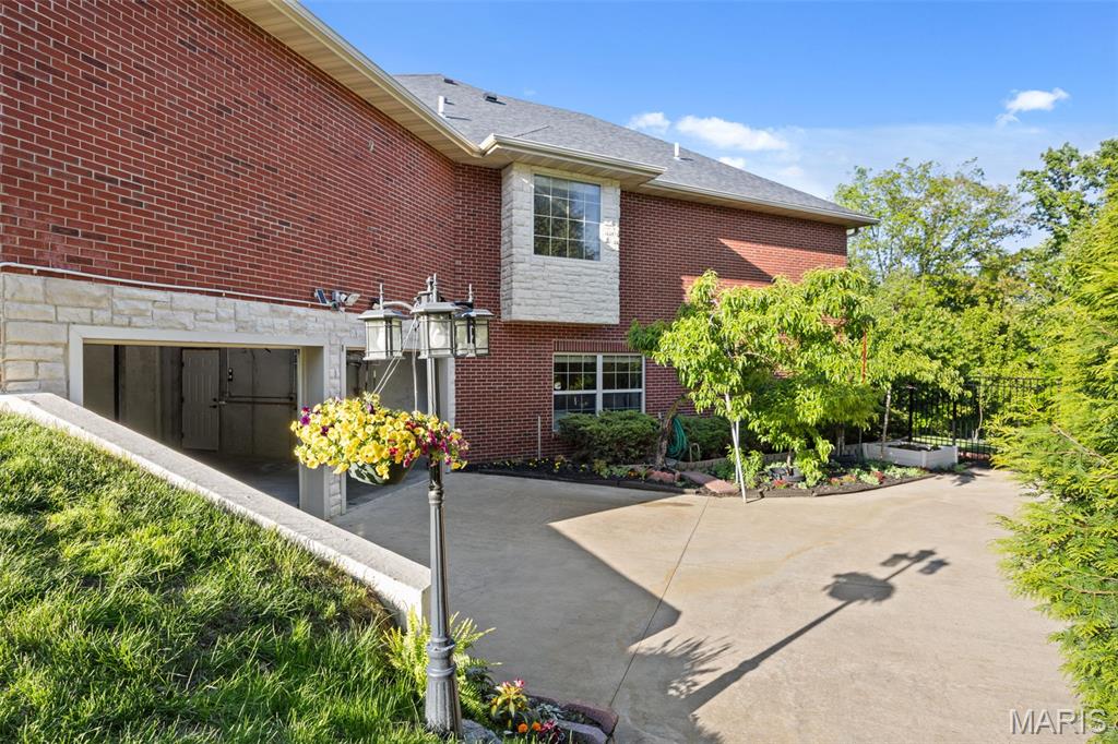 Old Hawthorne #2 - Residential