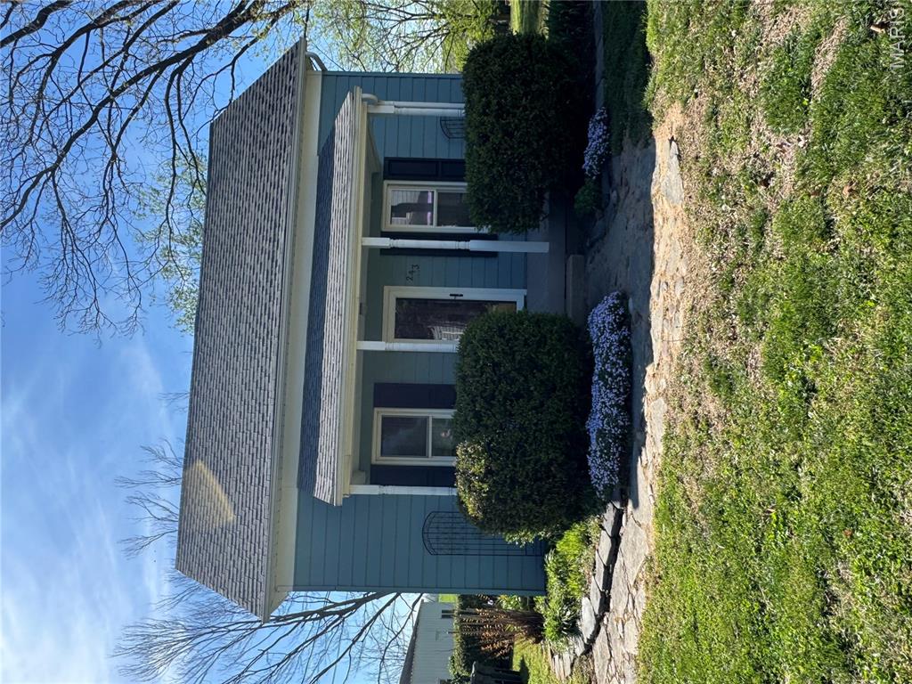 Pocahontas - Residential