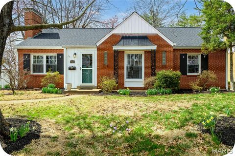 1527 S Rock Hill Road Webster Groves MO 63119